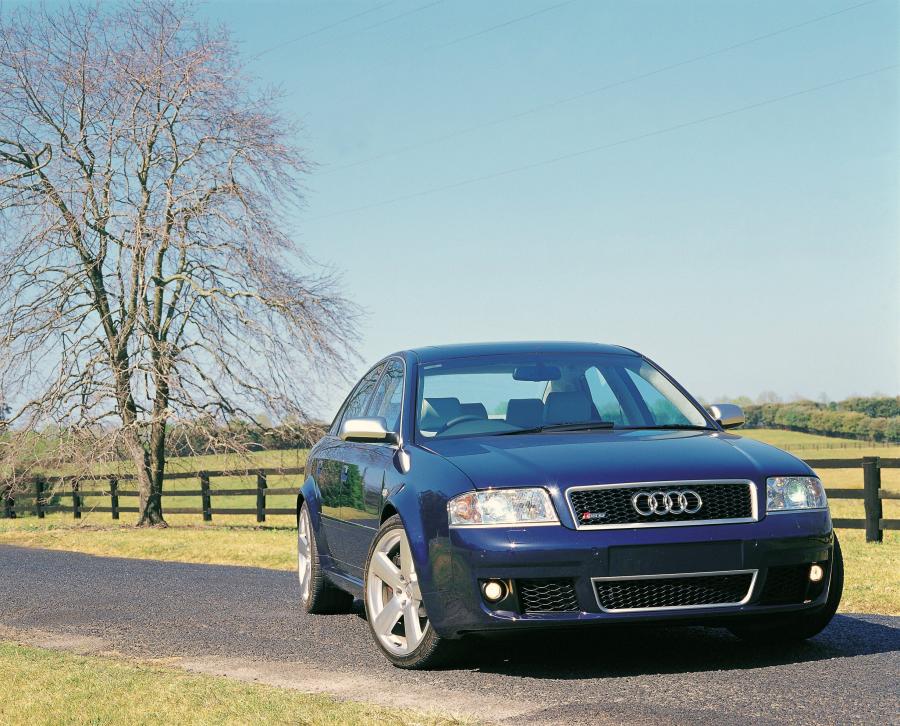  Audi RS6 Sedan (4B, C5) 2002 года  (AU) (фото 1 из 3)